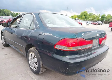 2001 Honda Accord 2.3 Lx z USA, uszkodzony, nr VIN 1HGCG56431A033698